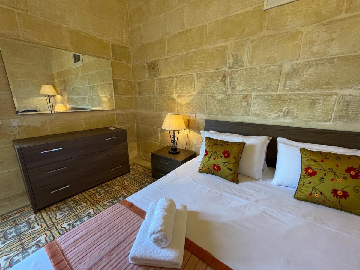 Penelope Townhouse Hotel Ghajn il-Kbira  Exterior foto